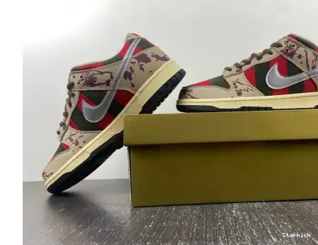 SB  Dunk 313170-202 Krueger Freddy Nike Low  0614